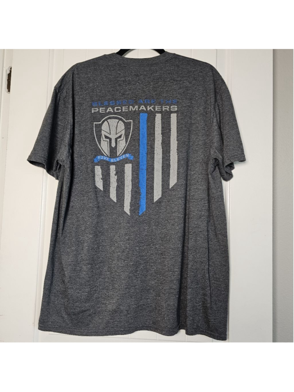5.11 Tactical XL feathered blue logo tshirt - Picture 11 of 11